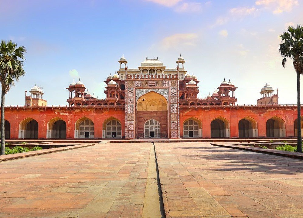 Mariam-uz-Zamani Tomb