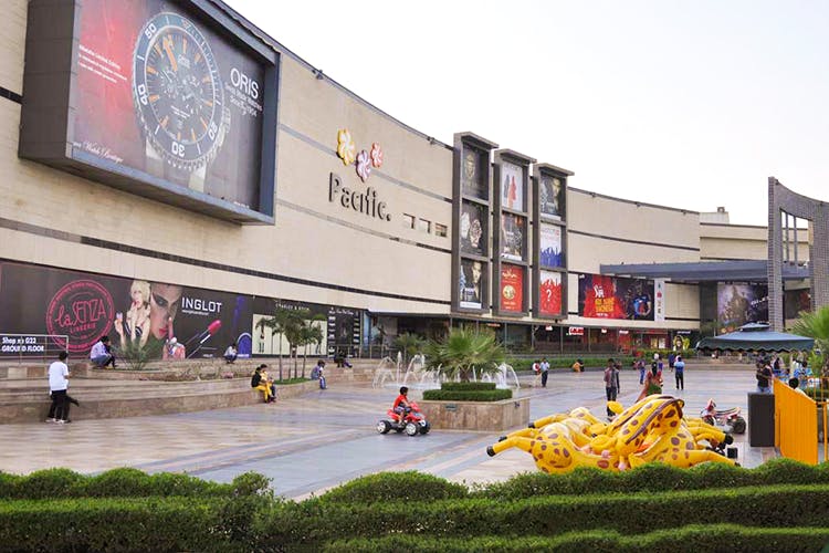 Rajouri Garden Market